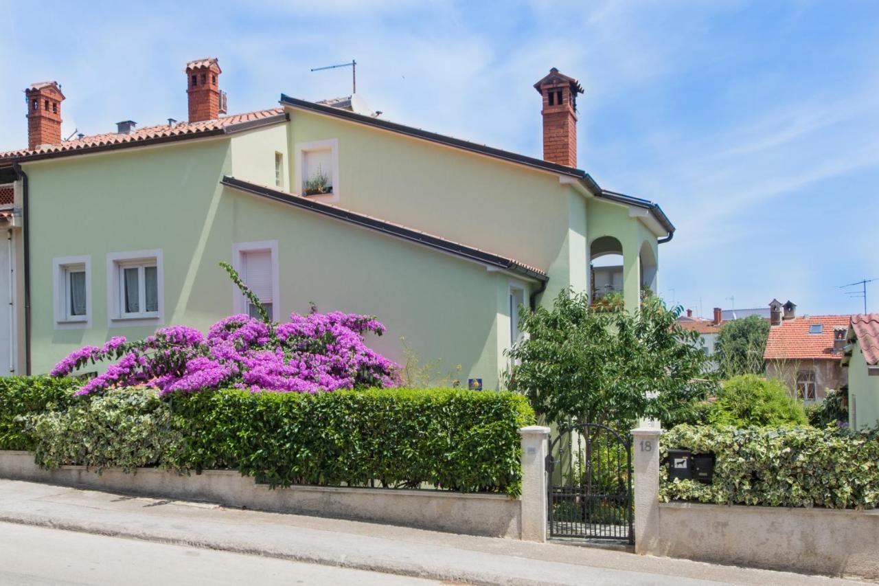Piccola Pineta Apartment Pula Exterior foto